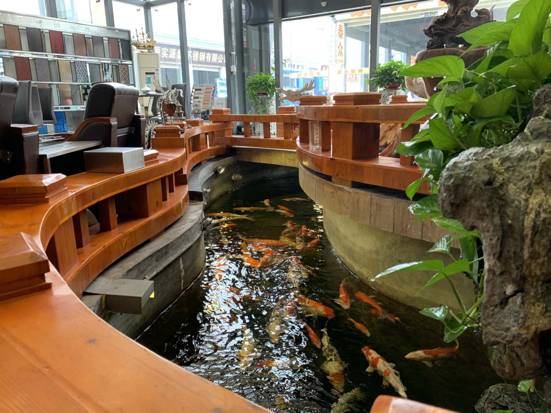 力源A门市展厅实景