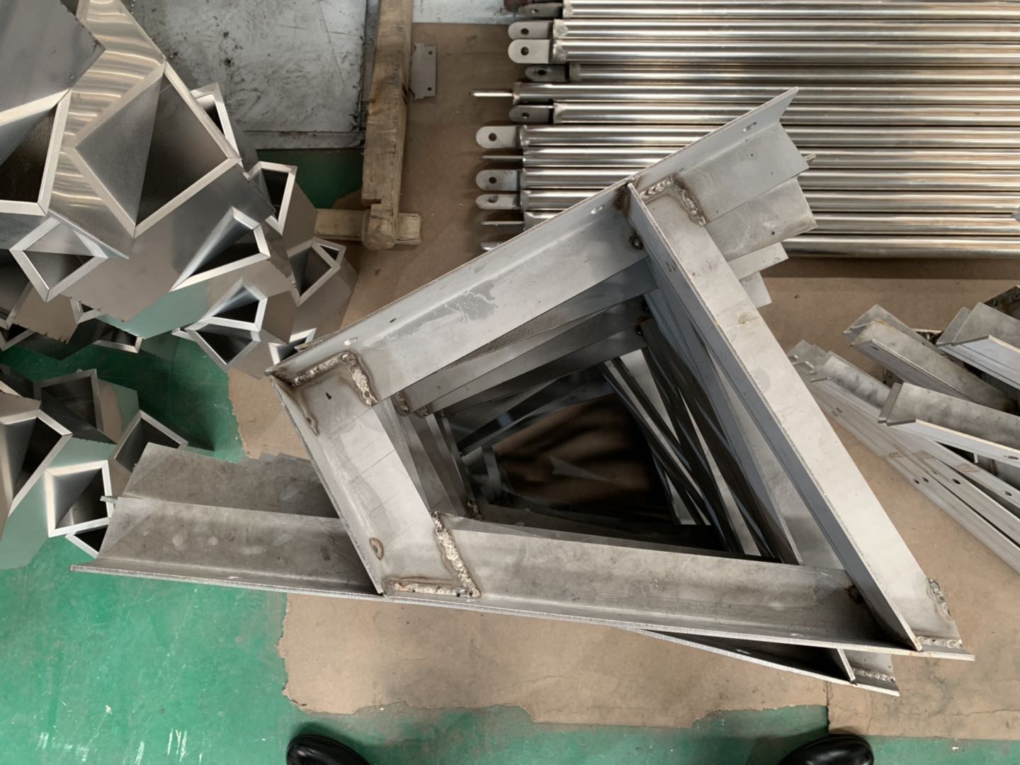 不锈钢角钢焊接制品