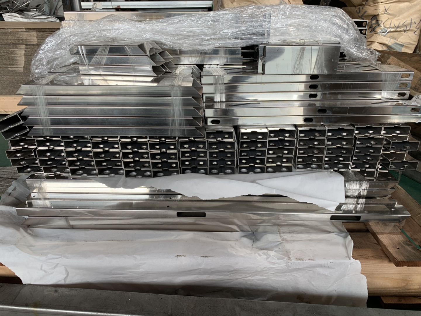 不锈钢方管激光切割